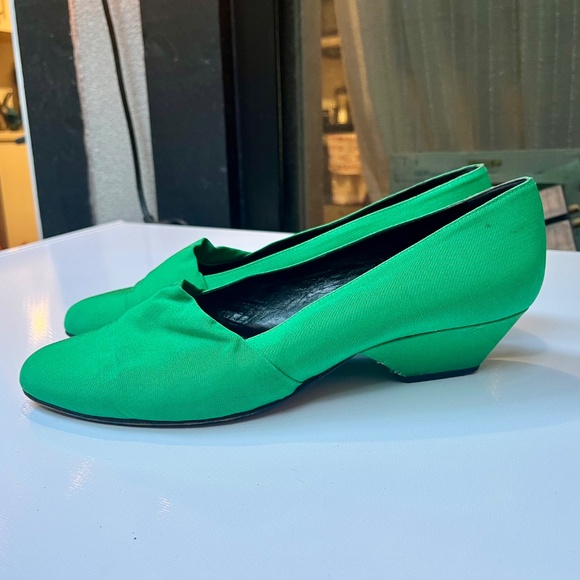 Vintage Casadei Emerald Satin Heeled Loafer Green, Made in Italy, 39.5 / 9.5 - Picture 4 of 13